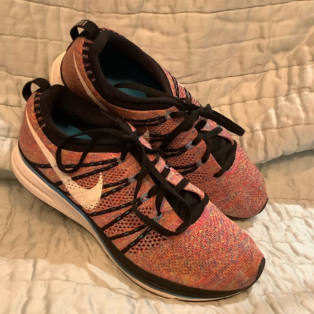 Nike Flyknit Trainer + MultiColor like NEW - Picture 2 of 7